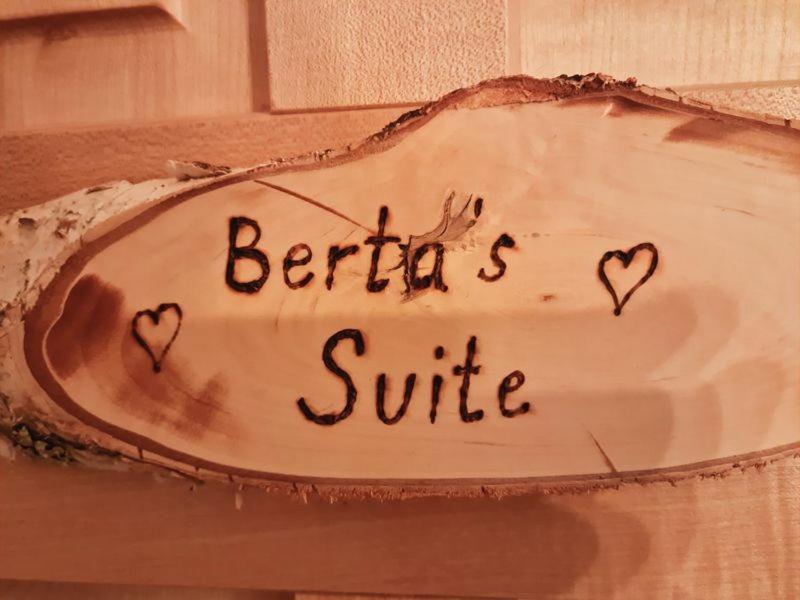 Braito'S Seaside Lodges Und Suites Haldensee Rom bilde